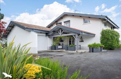 vente maison 399 000 € à proximité de Lacadée (64300)