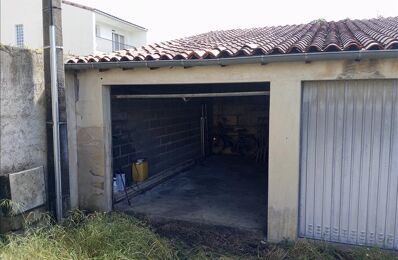 vente garage 18 000 € à proximité de Charente (16)