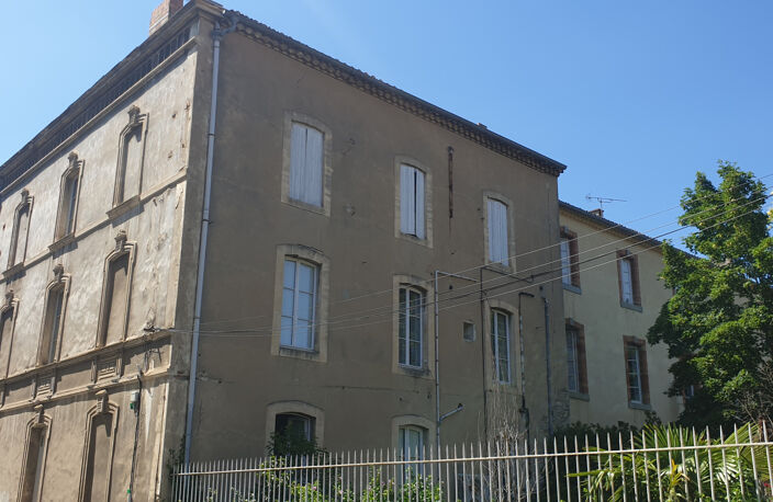 CARCASSONNE - PALAIS DE JUSTICE - BEL IMMEUBLE DE RAPPORT — photo 2