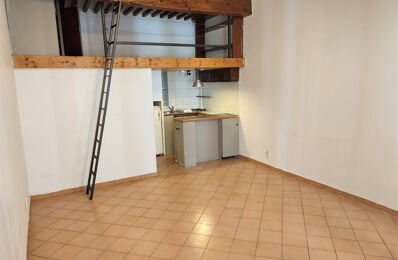 location appartement 505 € CC /mois à proximité de Le Puy-Sainte-Réparade (13610)