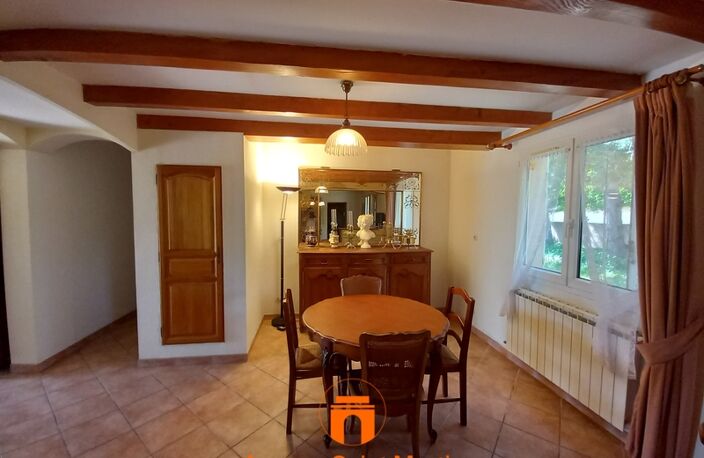 Villa — photo 3