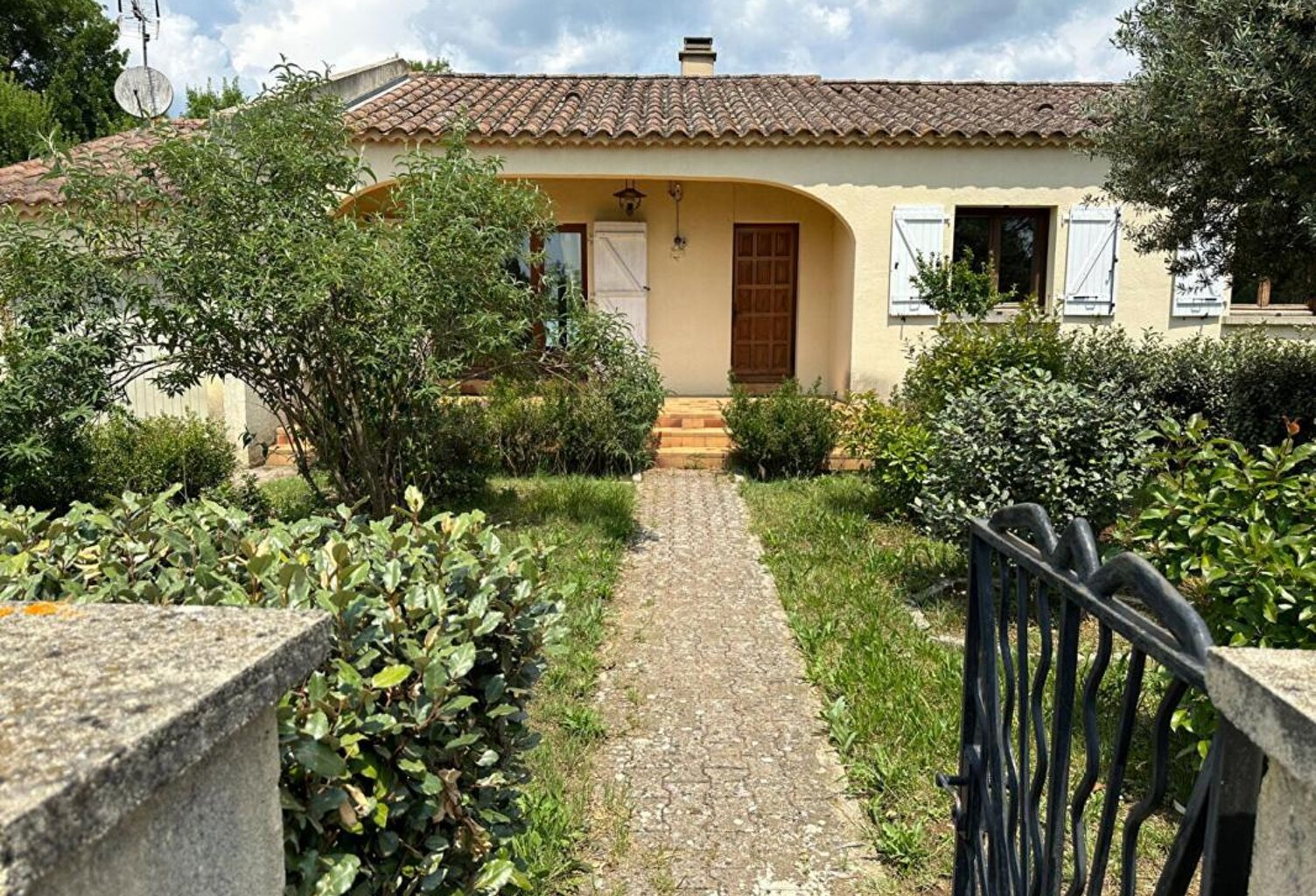 Maison de plain pied avec jardin clos — photo 1