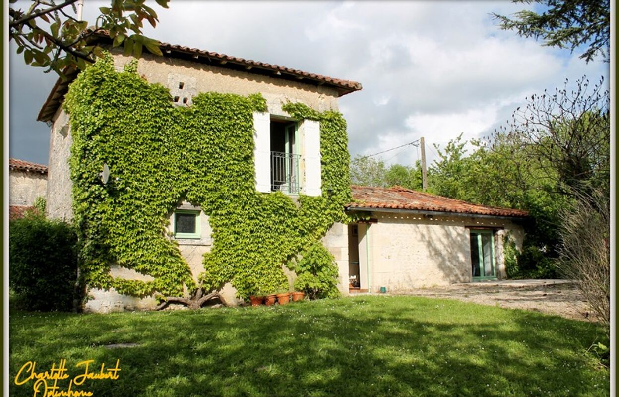 maison 9 pièces 215 m2 à vendre à Chalais (16210)