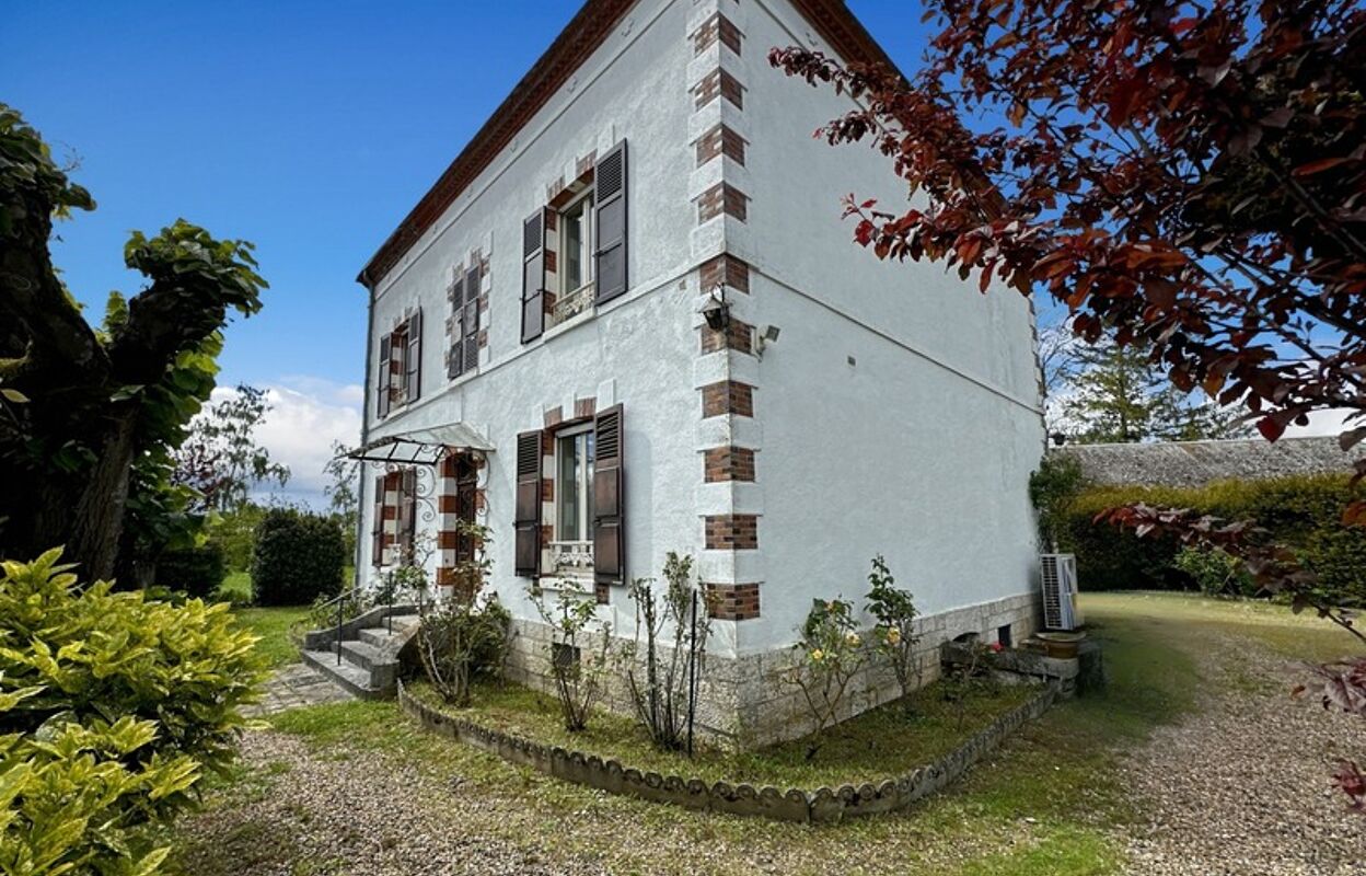 maison 6 pièces 192 m2 à vendre à Saint-Pierre-Lès-Nemours (77140)