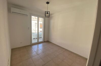 location appartement 380 € CC /mois à proximité de Istres (13800)