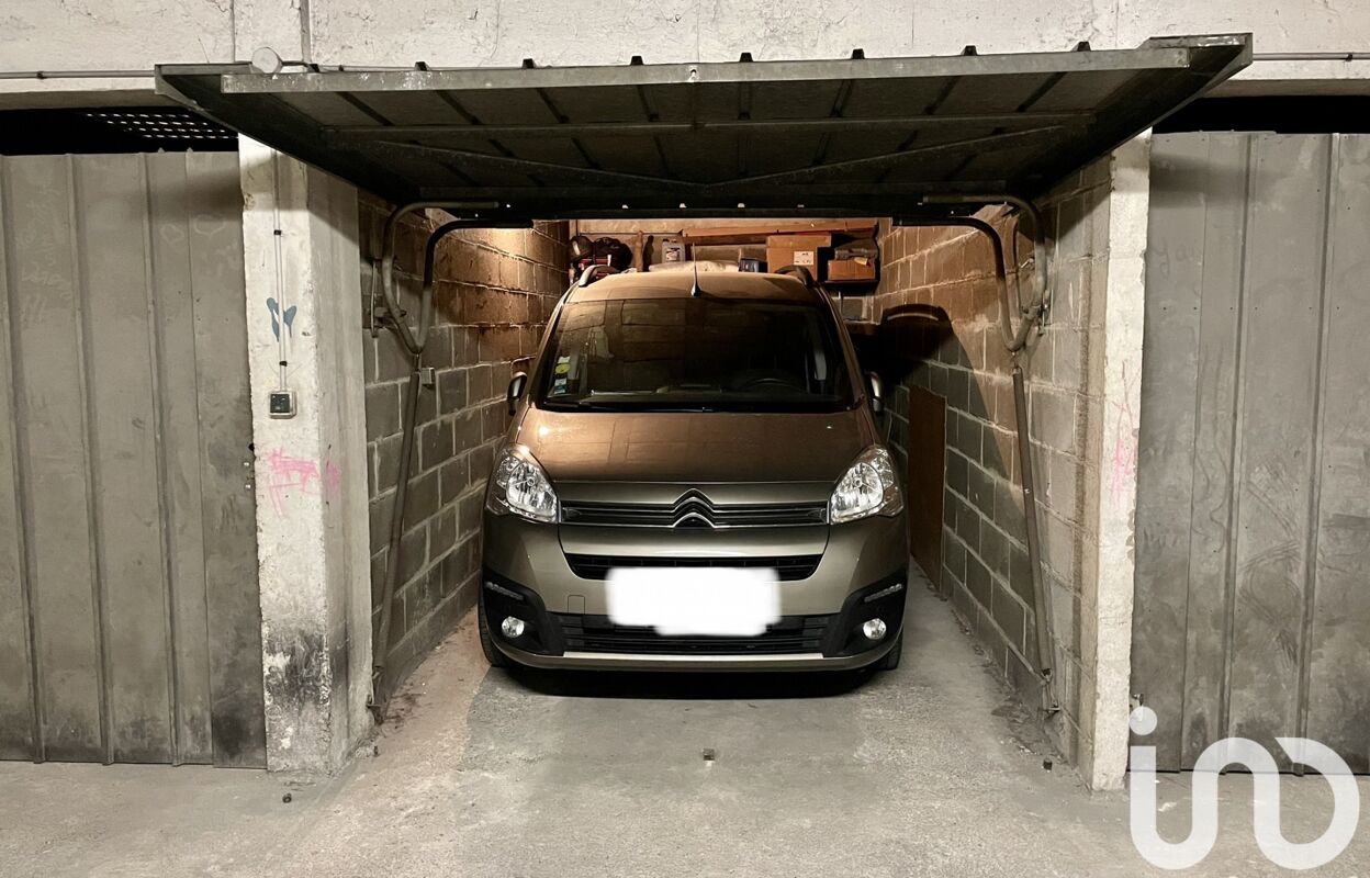 garage  pièces 12 m2 à vendre à Bagnolet (93170)