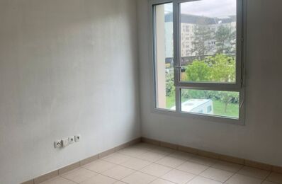 location appartement 595 € CC /mois à proximité de Saint-Vincent-de-Paul (33440)