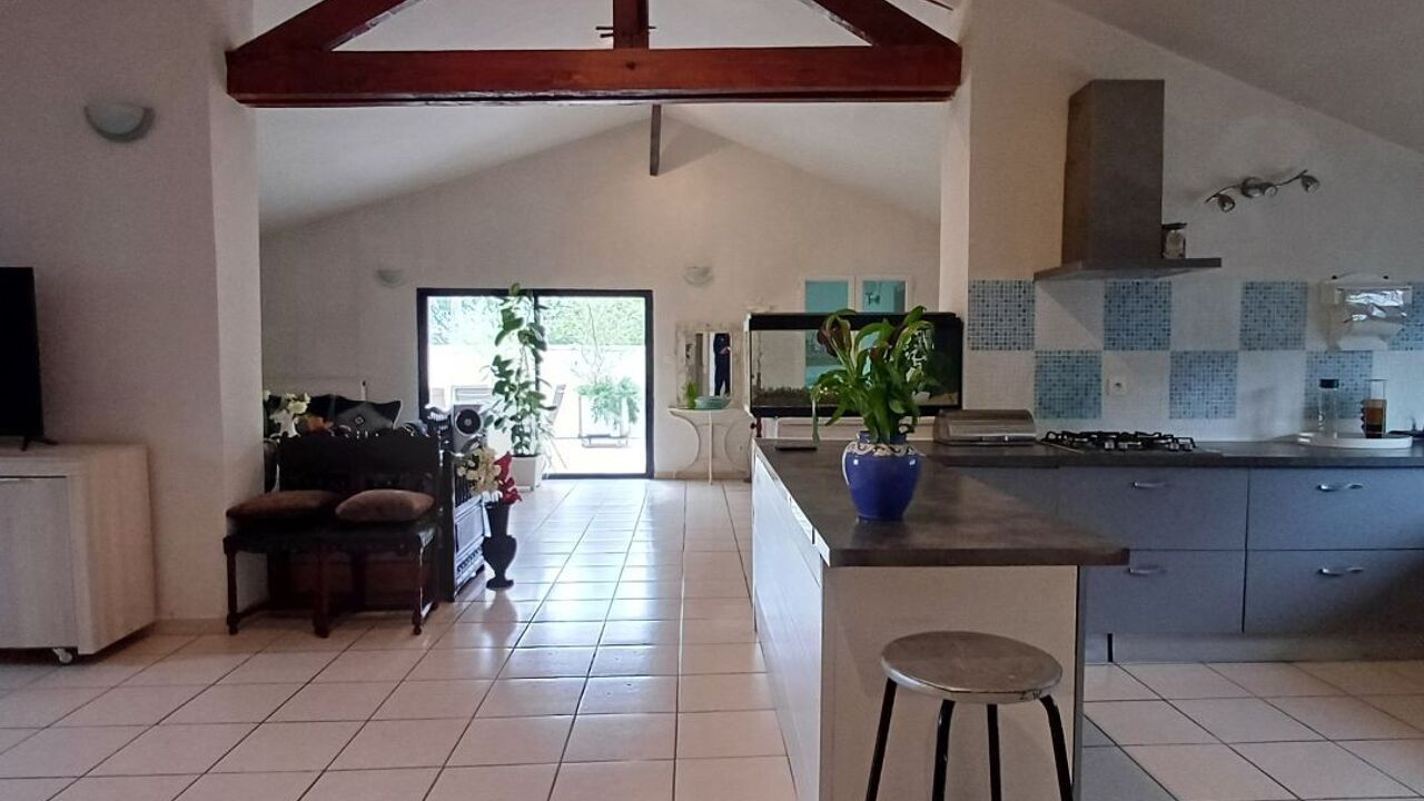 immeuble  pièces 302 m2 à vendre à Bellevigne-en-Layon (49380)