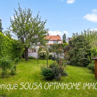 Maison 7 pièces 258 m²