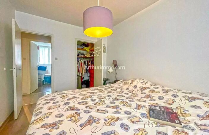 FONTAINE MAIRIE Appartement 4 pièces 65 m²  - TRAM A — photo 4