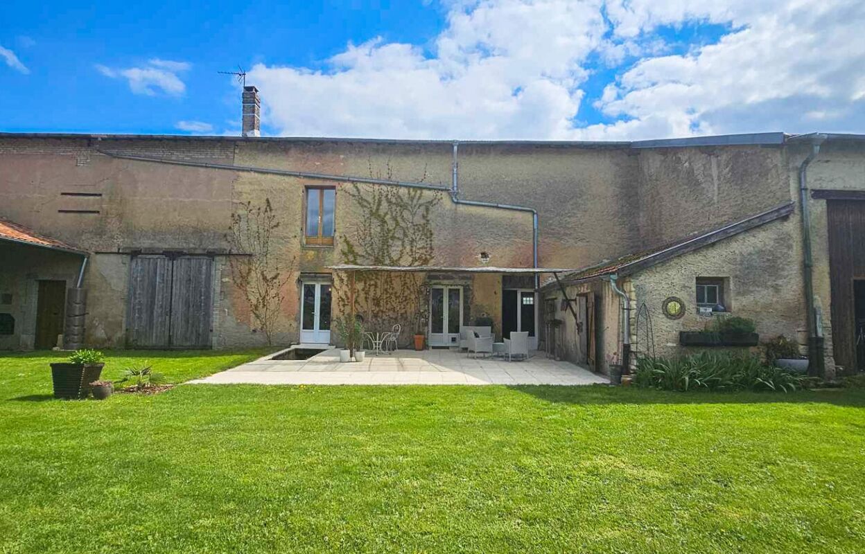 maison 7 pièces 202 m2 à vendre à Saint-Hilaire-en-Woëvre (55160)