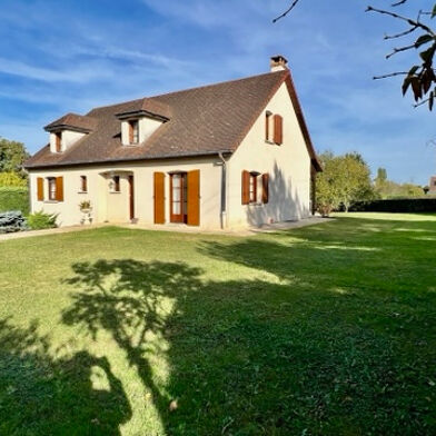 Maison 8 pièces 475000 €