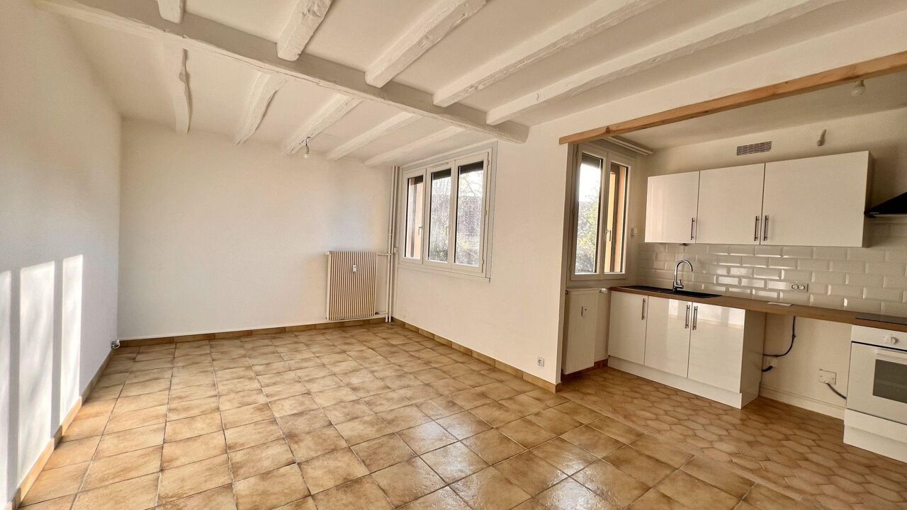 appartement 2 pièces 47 m2 à vendre à Sainte-Geneviève-des-Bois (91700)