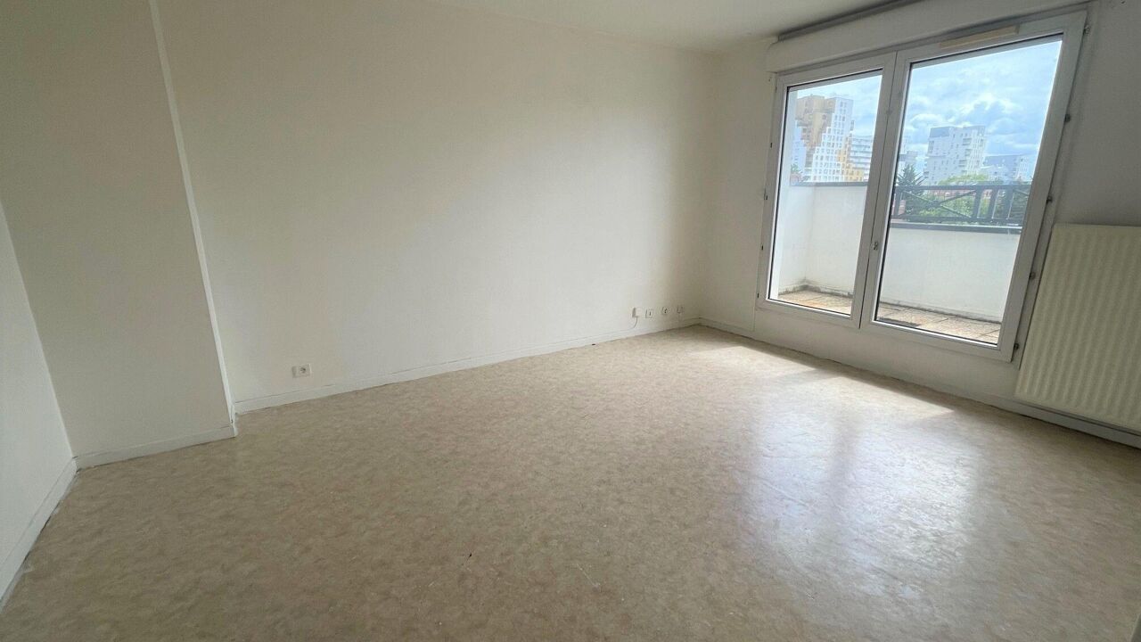 appartement 2 pièces 51 m2 à vendre à Évry-Courcouronnes (91000)
