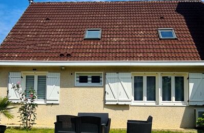 location maison 1 751 € CC /mois à proximité de Vulaines-sur-Seine (77870)