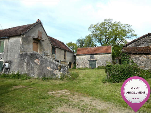 Très belle opportunité ! Secteur LIMOGNE-EN-QUERCY 46260 corps de ferme, maison, grange et dépendances. — photo du bien