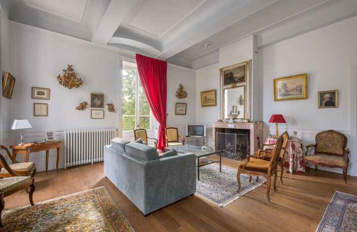 NORD OUEST LYONNAIS, PROPRIETE DE FAMILLE, 600 m2 hab., - Parc clos et arboré 4 900 m2 — photo 4