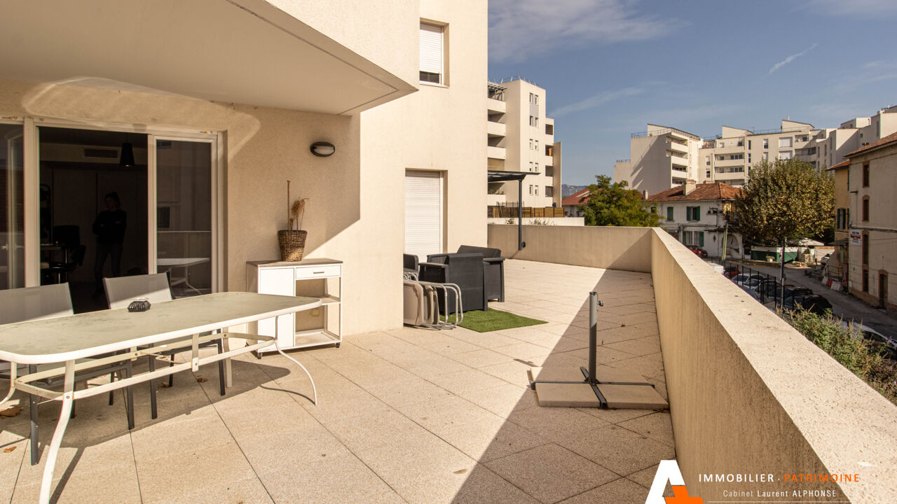 appartement 4 pièces 79 m2 à louer à Marseille 10 (13010)