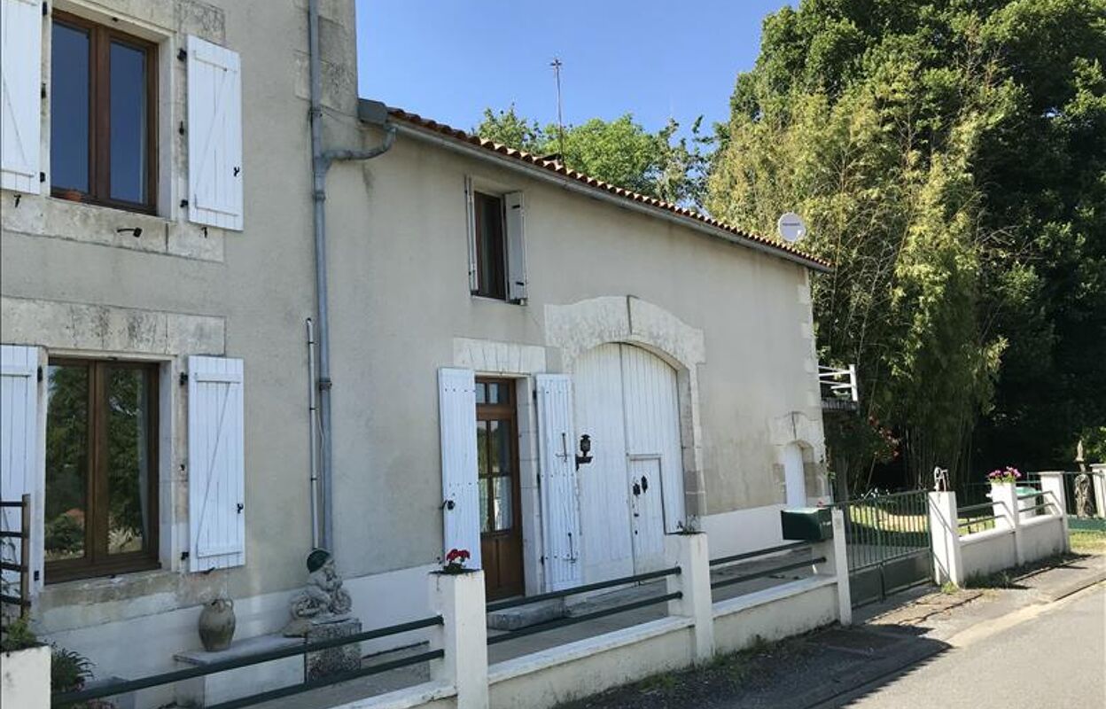 maison 7 pièces 148 m2 à vendre à Moulins-sur-Tardoire (16220)