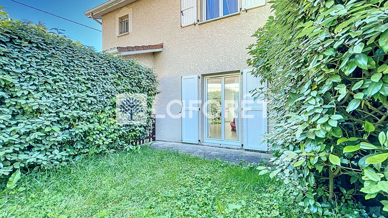 maison 4 pièces 90 m2 à vendre à Bourgoin-Jallieu (38300)