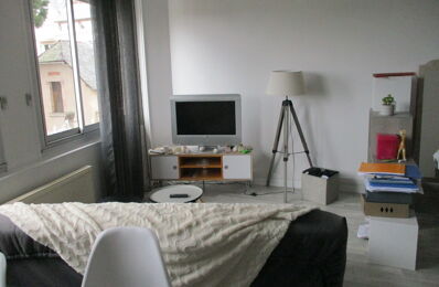 location appartement 334 € CC /mois à proximité de Le Vibal (12290)