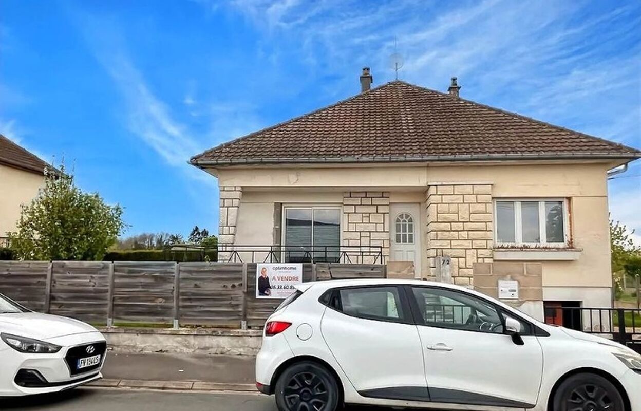 maison 9 pièces 137 m2 à vendre à Saint-Quentin (02100)