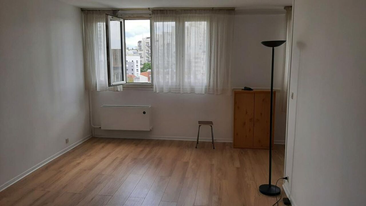 appartement 2 pièces 54 m2 à louer à Montreuil (93100)