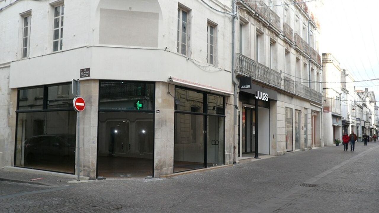 commerce 1 pièces 100 m2 à louer à Cognac (16100)