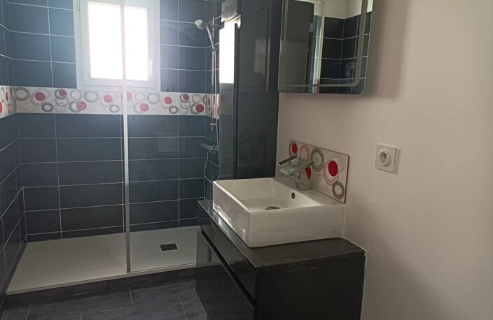 MAISON A LOUER DE PLAIN-PIED — photo 3