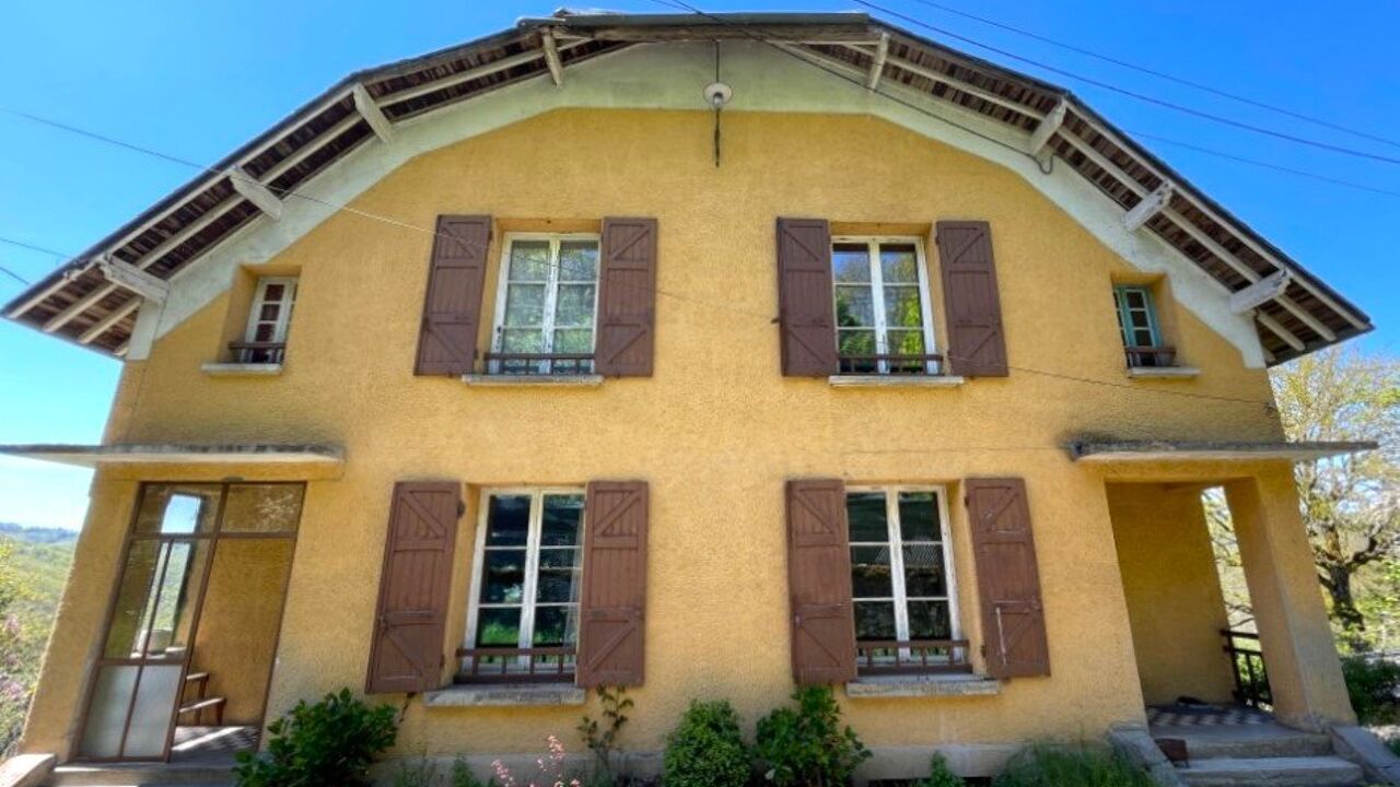 maison 10 pièces 164 m2 à vendre à Sainte-Geneviève-sur-Argence (12420)