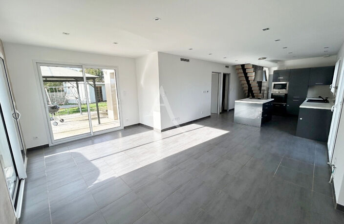 Maison Aussonne 6 pièce(s) 132 m2 sur 844 m² de terrain, hors couloir aérien. — photo 4