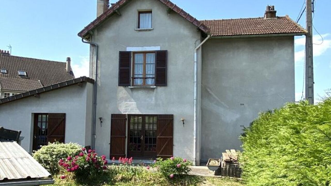 maison 5 pièces 88 m2 à vendre à Varennes-sur-Seine (77130)