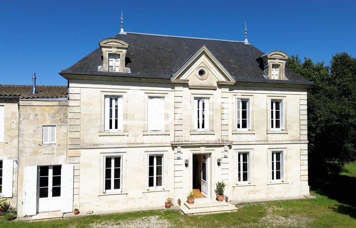 maison 6 pièces 369 m2 à vendre à Saint-Seurin-de-Cadourne (33180)