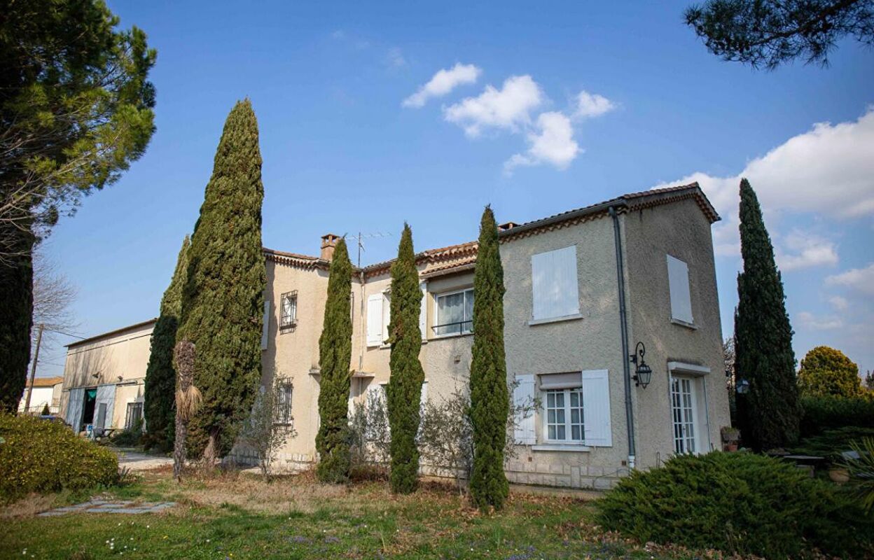 maison 9 pièces 220 m2 à vendre à Avignon (84000)