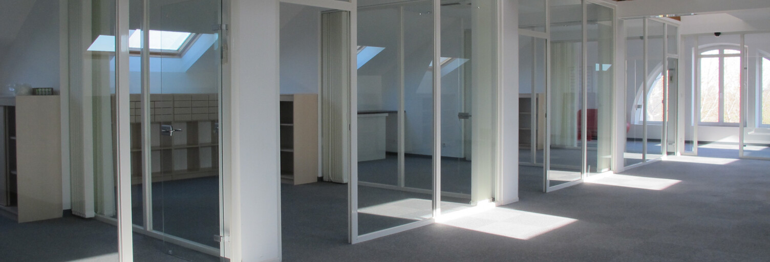 Bureau  247 m² à louer à Reims (51100)
