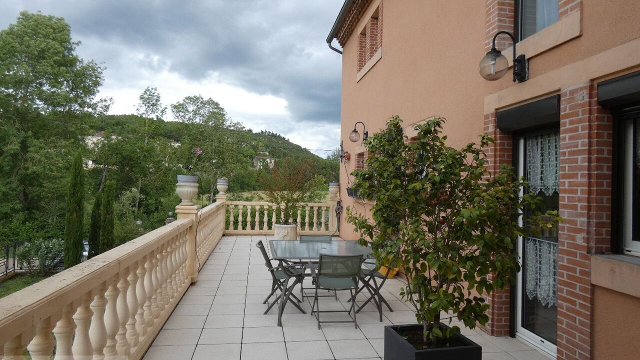 maison 5 pièces 251 m2 à vendre à Cordes-sur-Ciel (81170)