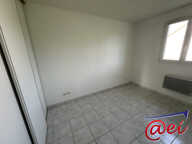 Maison de plain-pied récente T4 sur 800 m² de terrain — photo 4