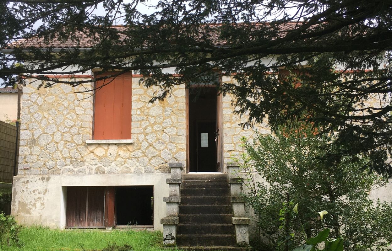 maison 5 pièces 98 m2 à vendre à Saintes (17100)