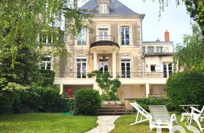 vente maison 695 000 € à proximité de La Rochénard (79270)