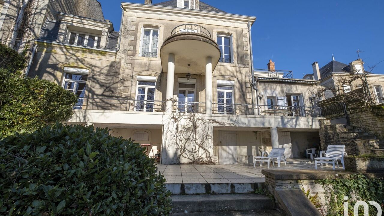 maison 11 pièces 370 m2 à vendre à Niort (79000)