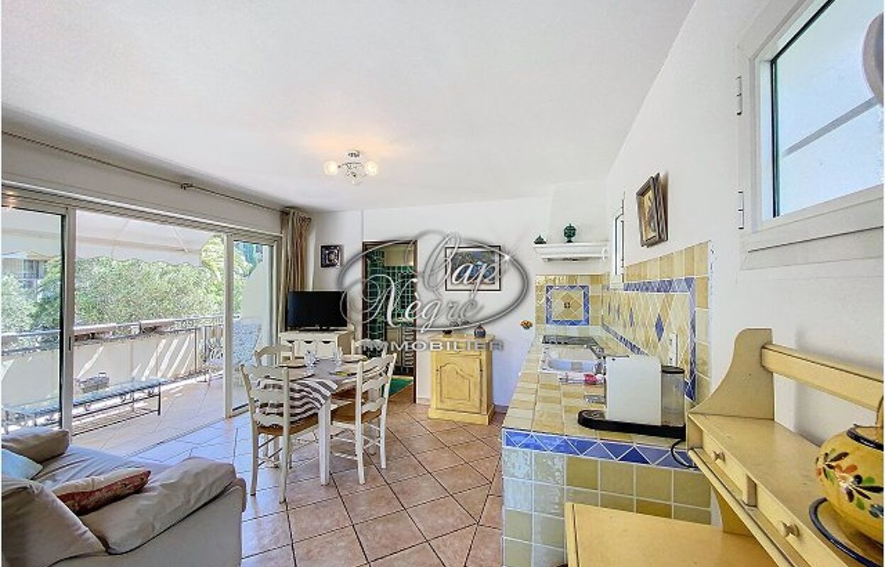 appartement 4 pièces 76 m2 à vendre à Cavalaire-sur-Mer (83240)