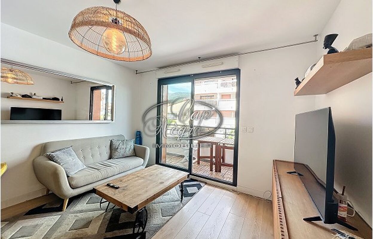 appartement 2 pièces 41 m2 à vendre à Cavalaire-sur-Mer (83240)