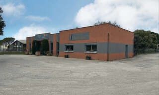 Commerce  300 m² à vendre à Saint-Paul-Trois-Châteaux (26130)