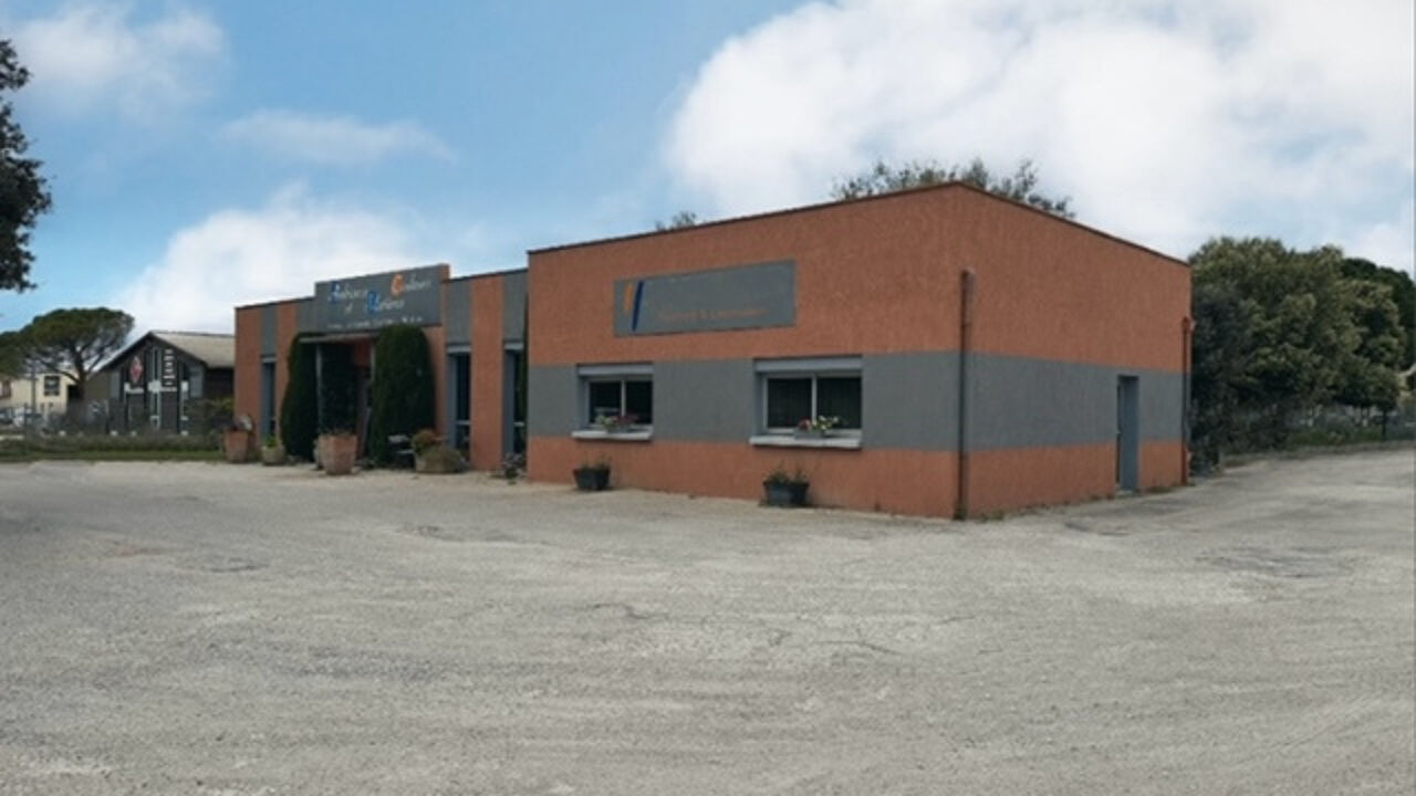 commerce  pièces 300 m2 à vendre à Saint-Paul-Trois-Châteaux (26130)