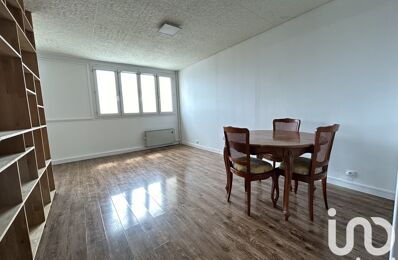 location appartement 1 700 € CC /mois à proximité de Tremblay-en-France (93290)