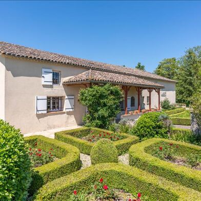 Maison 5 pièces 399000 €