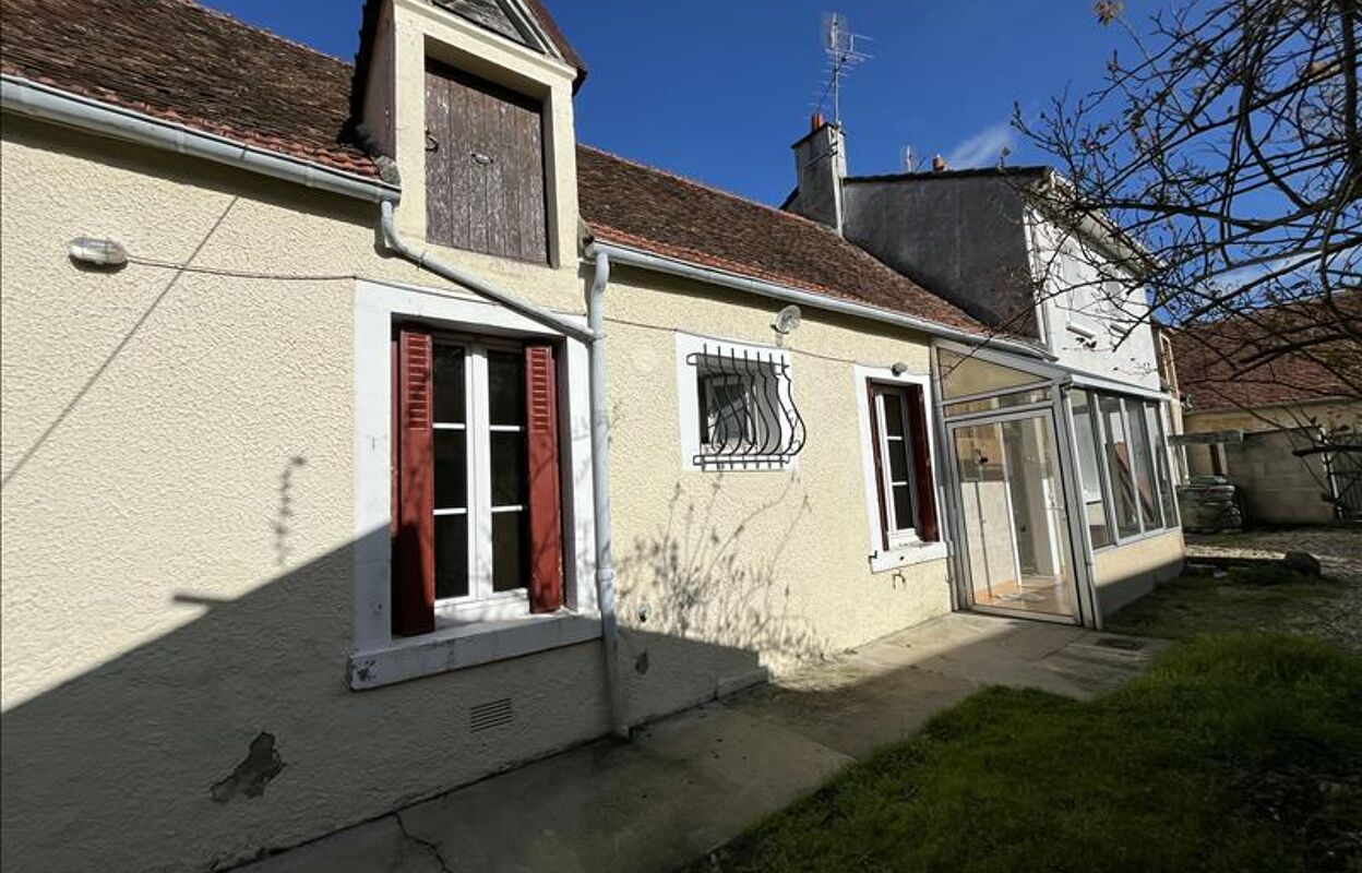 maison 3 pièces 59 m2 à vendre à Saint-Amand-Montrond (18200)