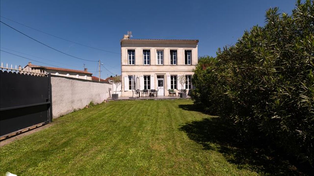 maison 5 pièces 215 m2 à vendre à Pauillac (33250)