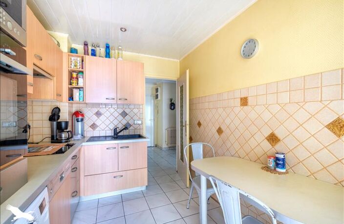 Vente appartement 4 pièces 69 m² Saint-Fons (69190) — photo 3