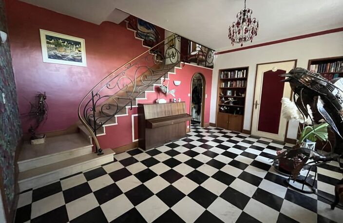 Maison art déco de 8 pièces principales — photo 3